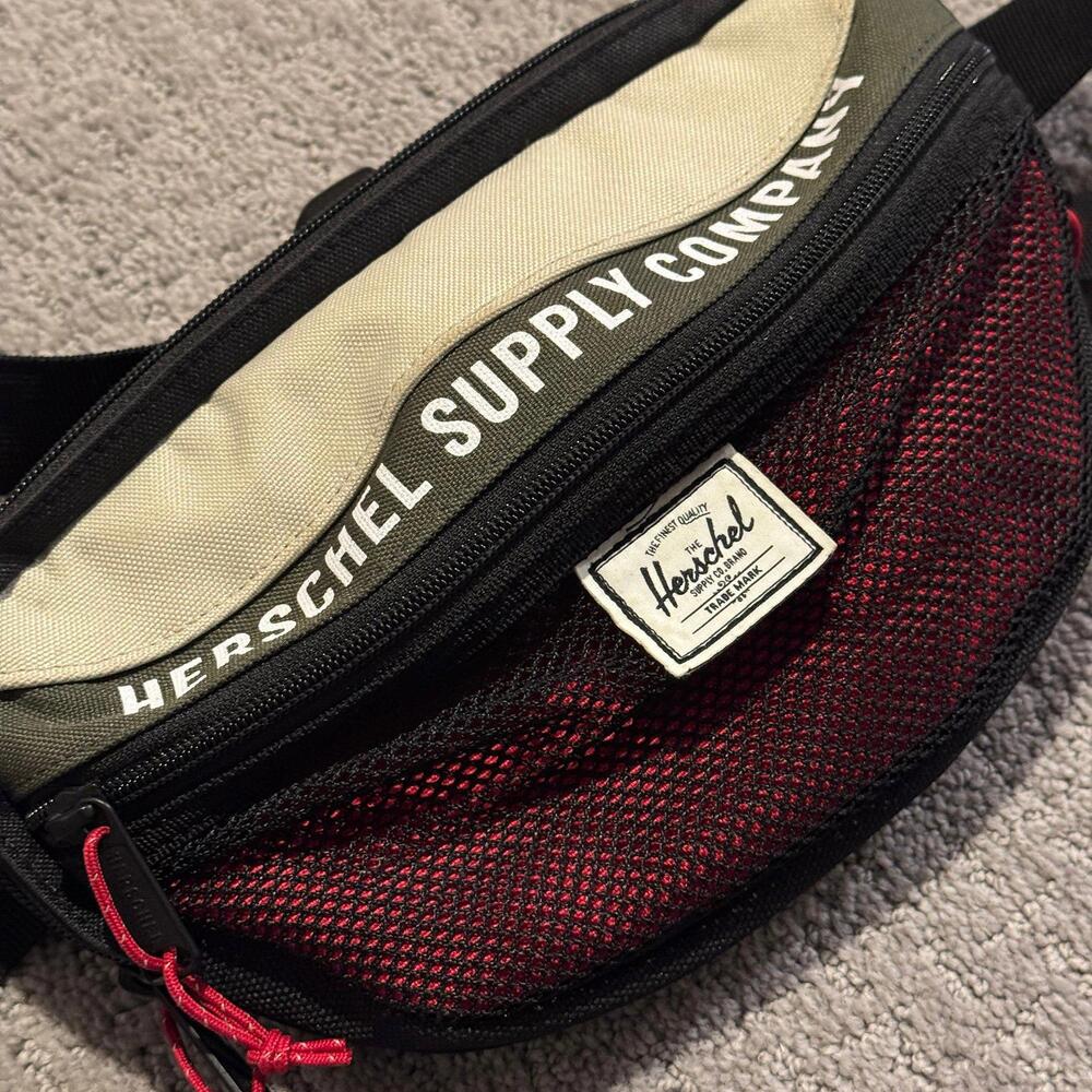 Fanny Pack - Picture 2 of 3